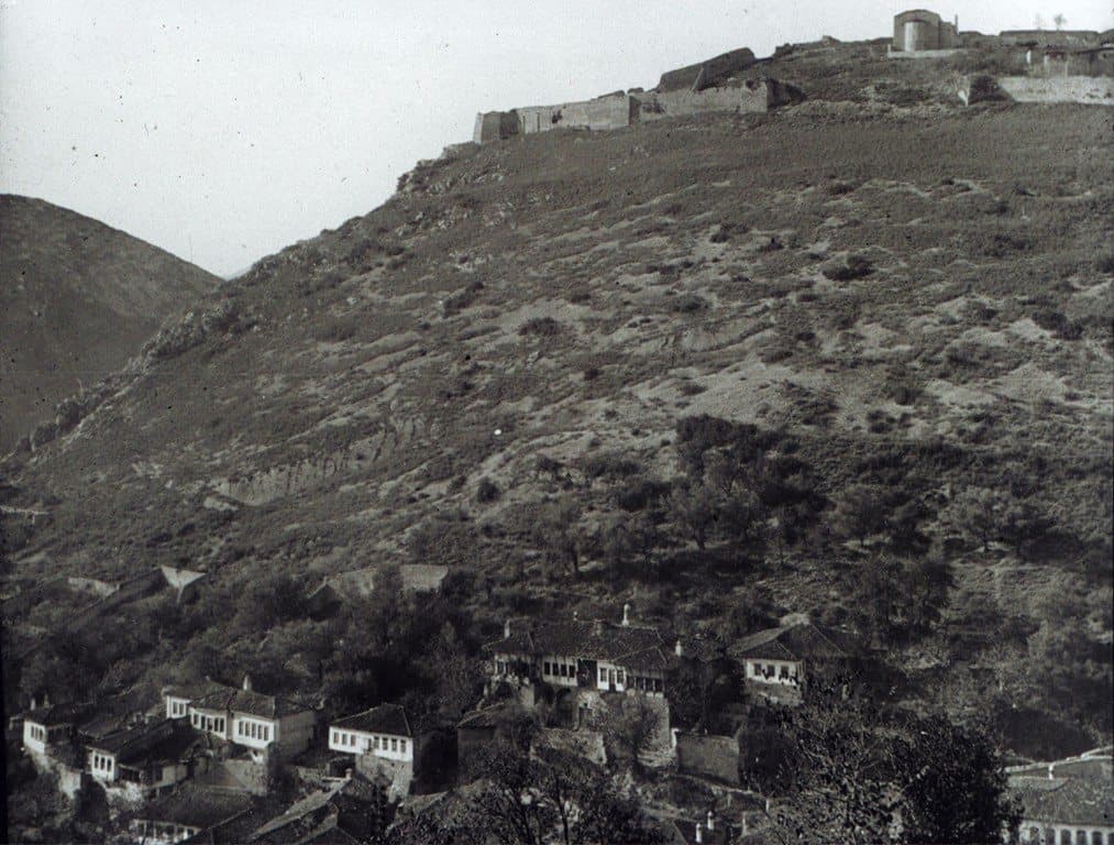 The castle of Berat from below