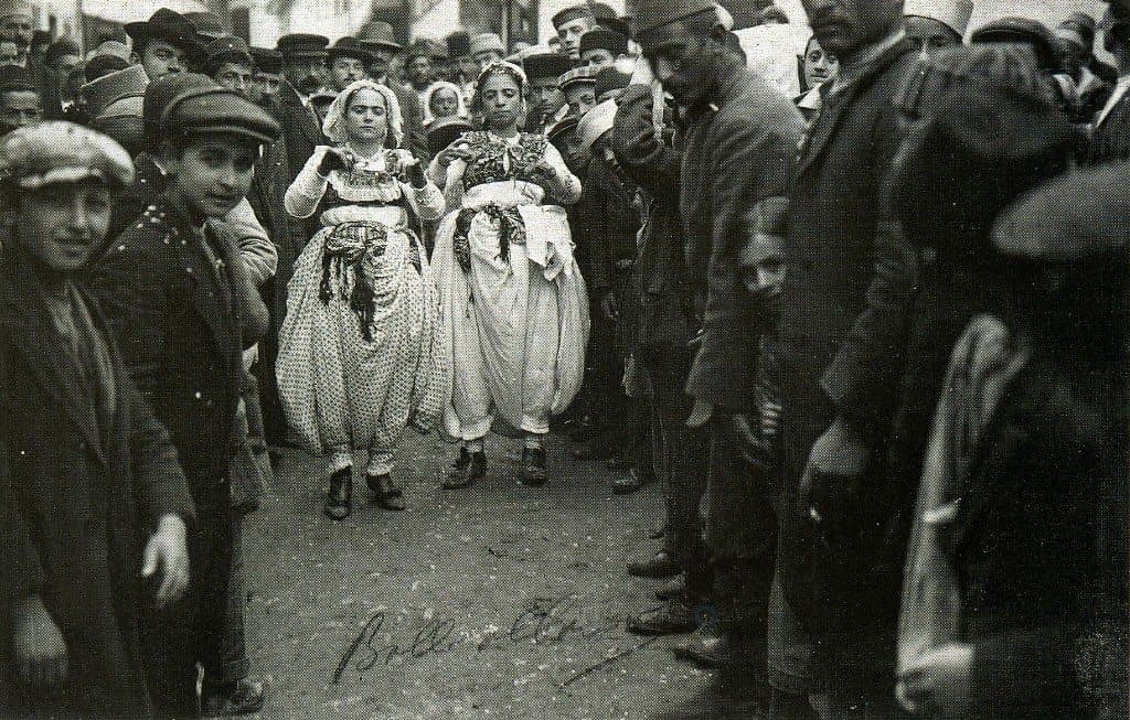 Girls dancing at Durres, 1914
