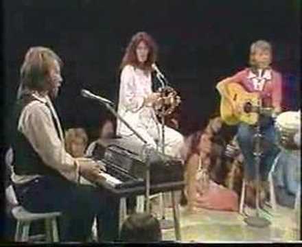 ABBA, Olivia Newton-John & Andy Gibb performing Beach Boys - ABBA, Olivia Newton-John & Andy Gibb performing Beach Boys