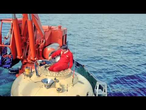Dr. Doug Inman and the Cousteau Diving Saucer at Scripps