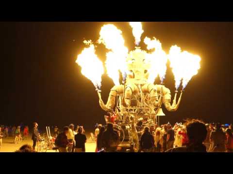 The Steampunk Octopus at night - 2016