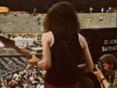 Black Sabbath - War Pigs