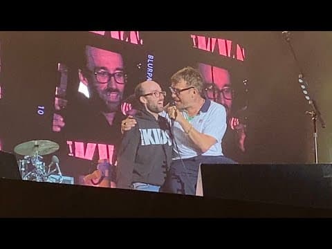 Blur - "To The End" (with a fan) (2023)