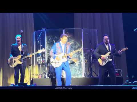 Chris Isaak - "Blue Hotel" (2024)