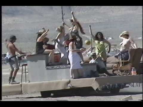 Burning Man 1997 - Space Cowgirls as Opera Girls