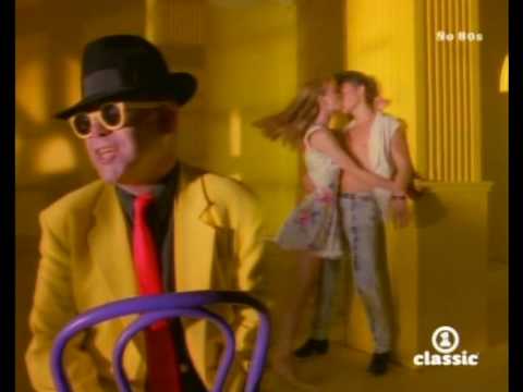 Elton John - A Word In Spanish [HQ]