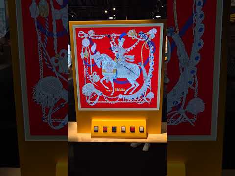 Hermes in the Making Seoul 미디어 아트 다른 버전