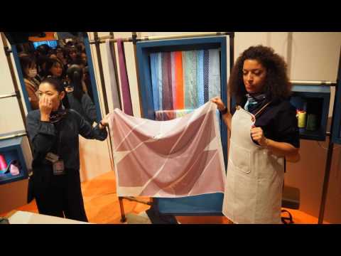 Hermès Handwork Exhibitionエルメスの手しごと展＜2＞ネクタイ縫製職人Necktie Craftswoman Demonstration 2017