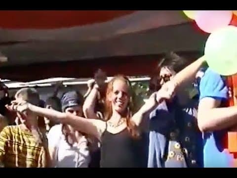 Love Parade 1994 Berlin 2/2 (trucks, original sound)