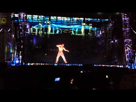 The Coachella projection, filmed from the front row