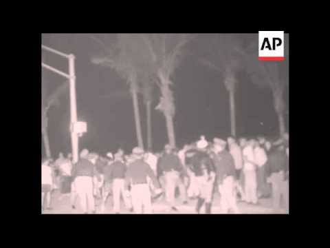 Police and students clash in Fort Lauderdale