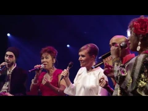 Vaya Con Dios - "Just a Friend of Mine"