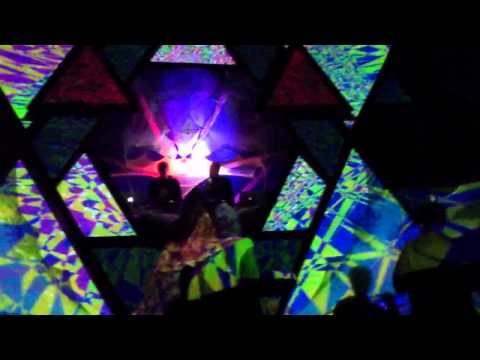 Insane Creatures set filmed from the crowd
