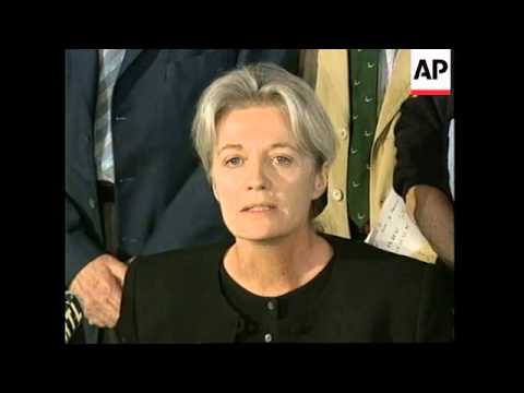France - Cousteau's widow pays tribute