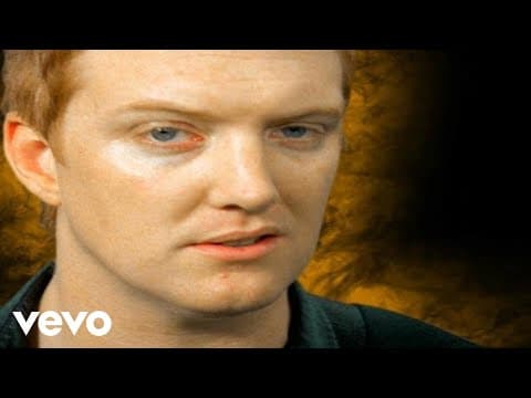 Queens of the Stone Age - No One Knows