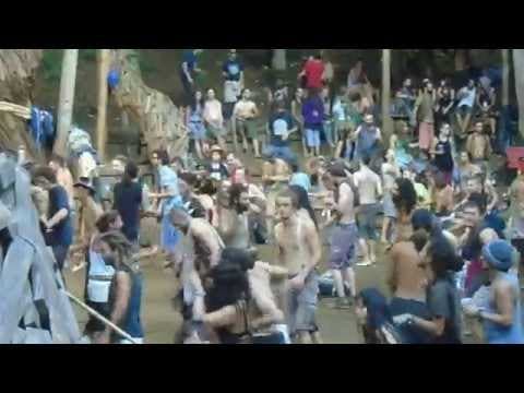Monday afternoon on the dancefloor