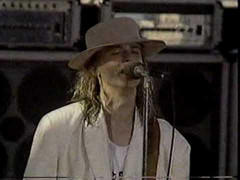 Cheap Trick on the Daytona stage