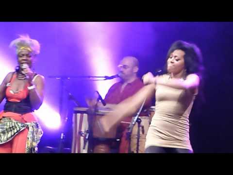 Gentse Feesten 2010 - Princesse Mansia M'Bila @ Sint-Jacobs