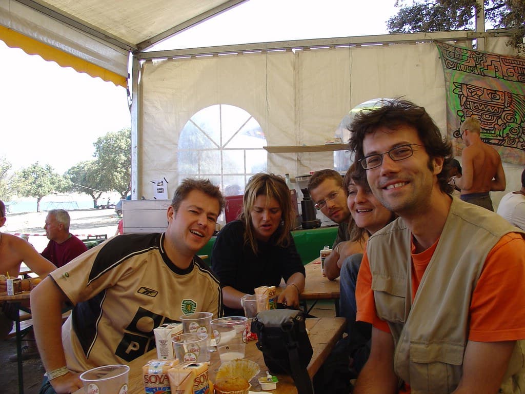 Friends, second view, Boom 2004