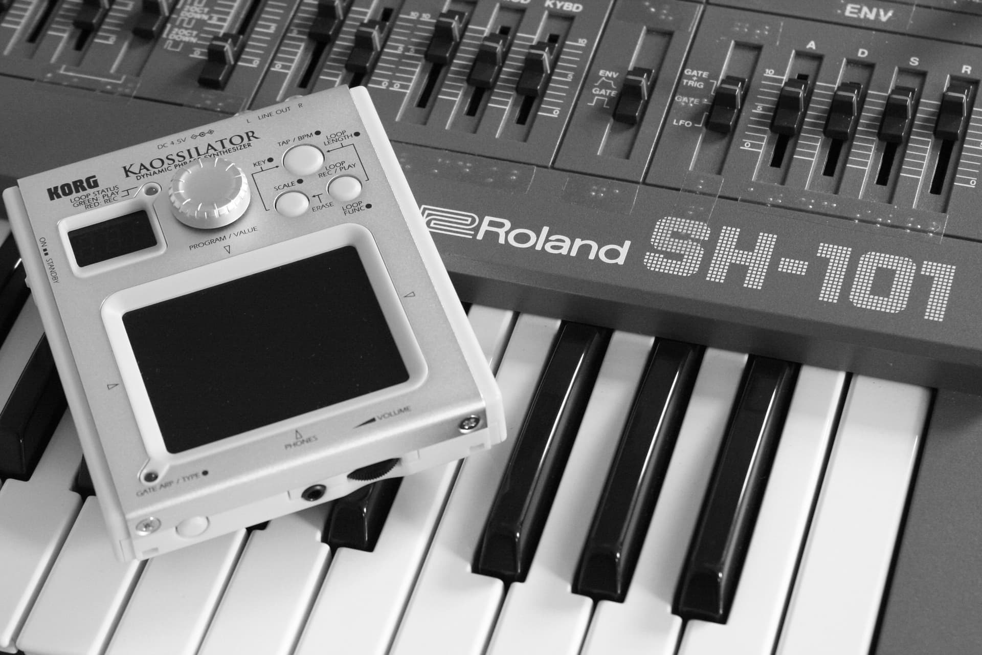 Roland SH-101 & Korg kaossilator