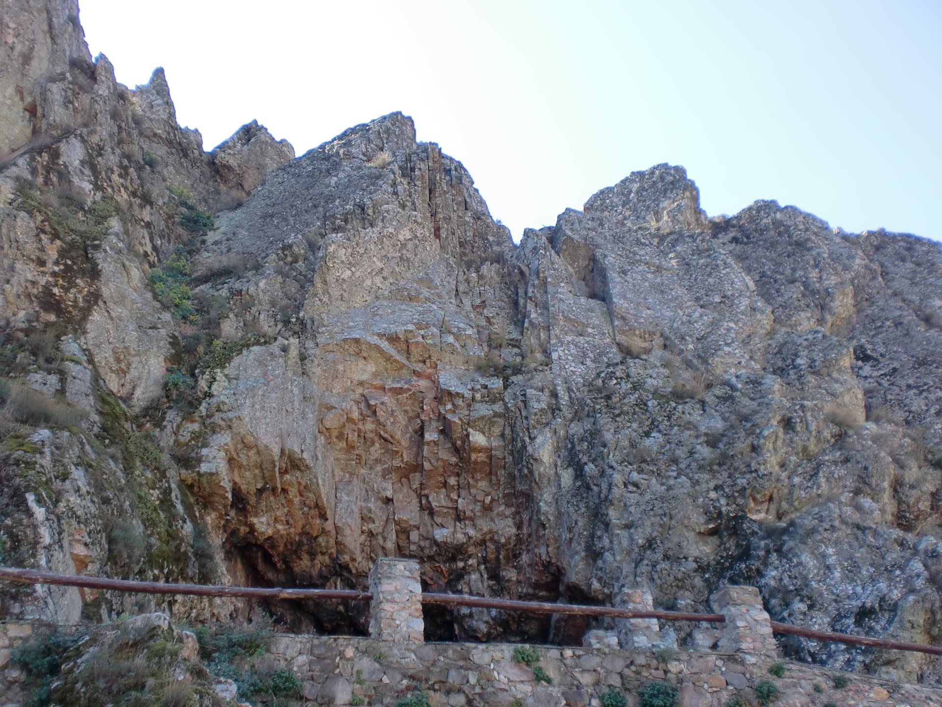 Quartzite outcrops at Penha Garcia