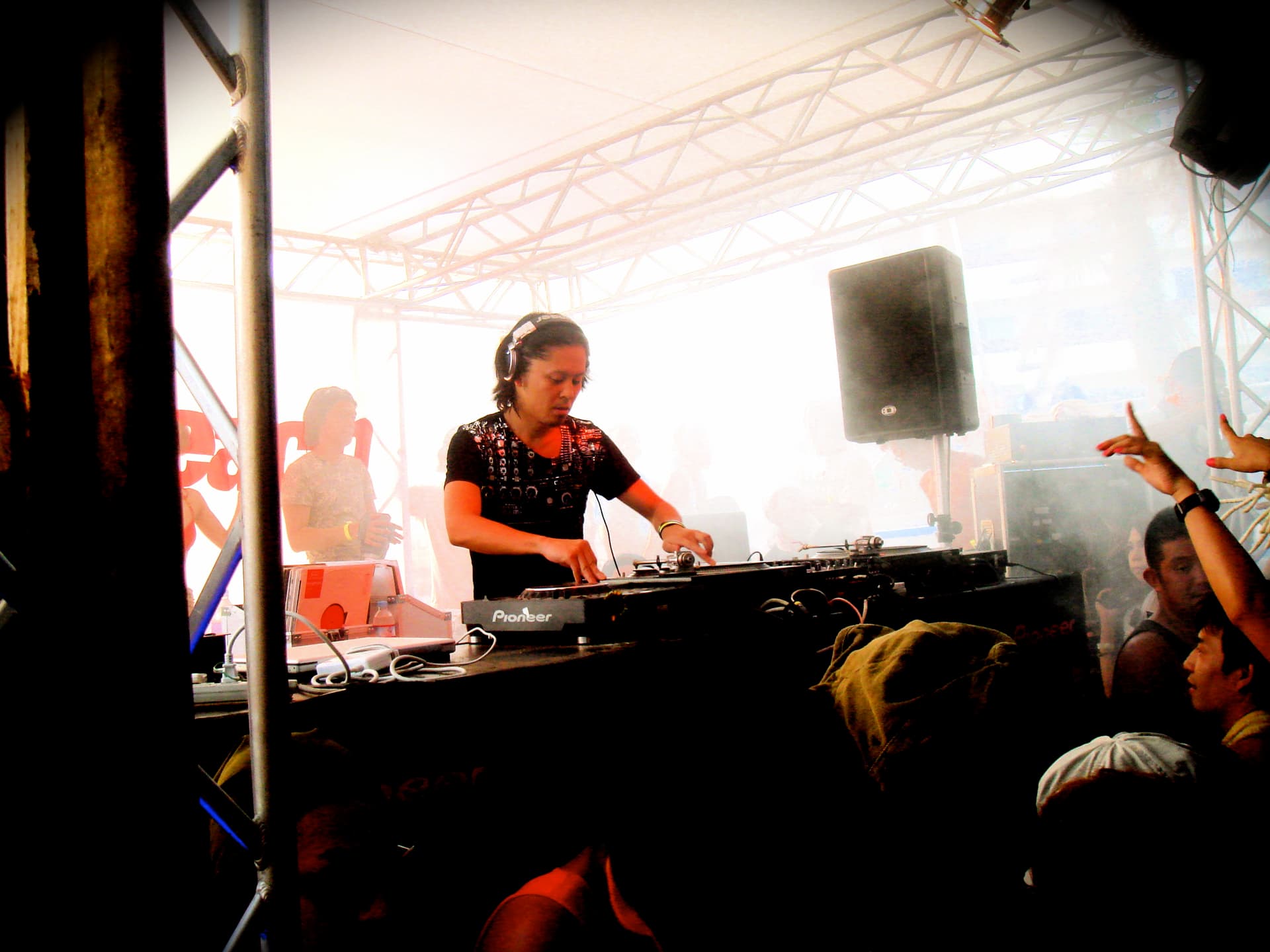 Ken Ishii at Maniac Beach 20070819