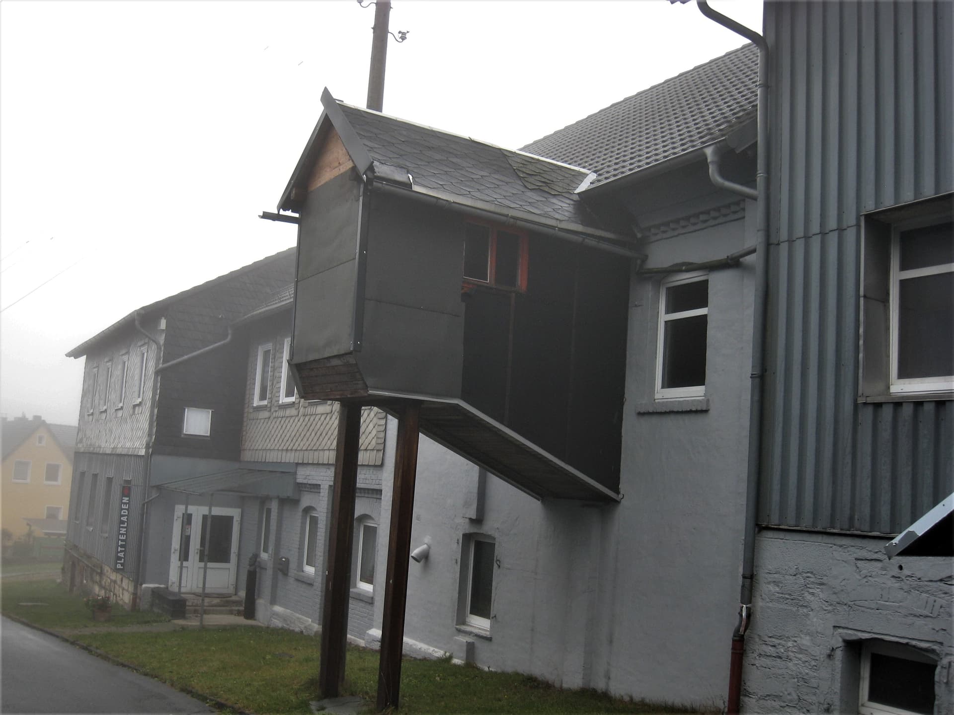 Plattenladen in Cursdorf (Treibe)
