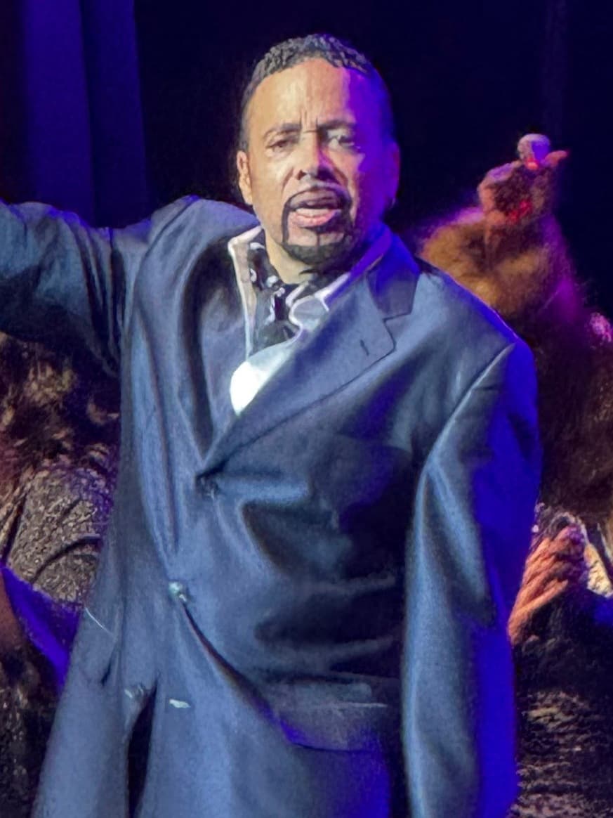 Morris Day, 2024, frame 2