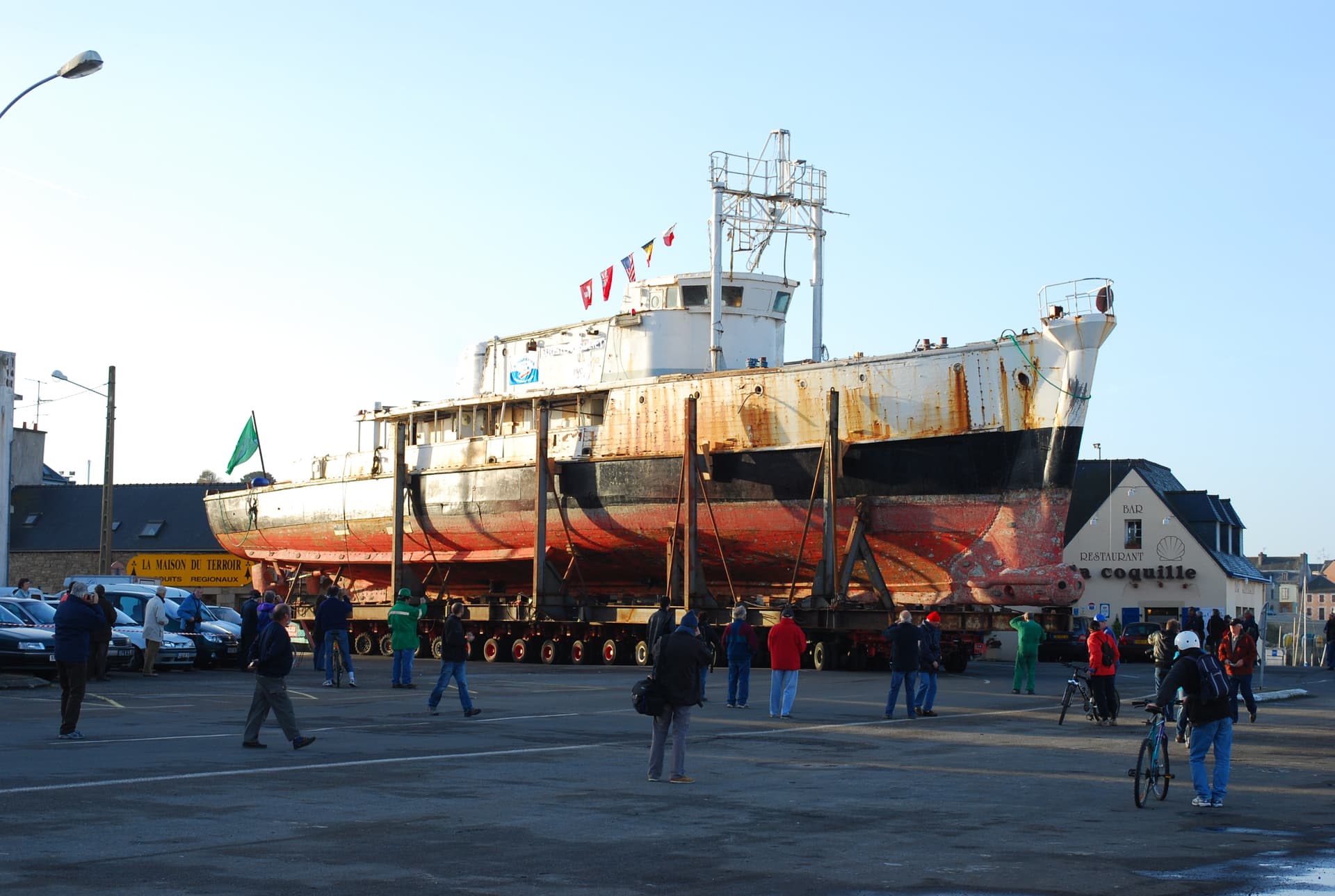 The Calypso moved by road to the shipyard