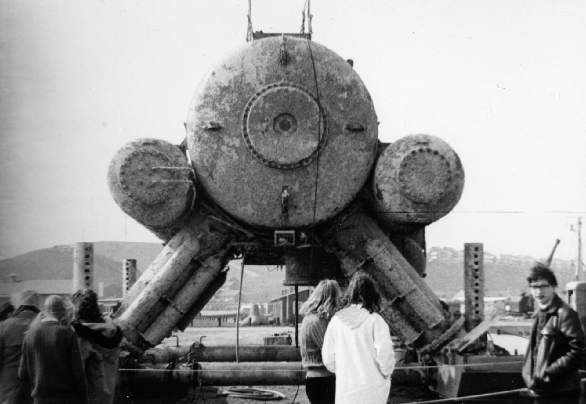 The Helgoland laboratory ashore