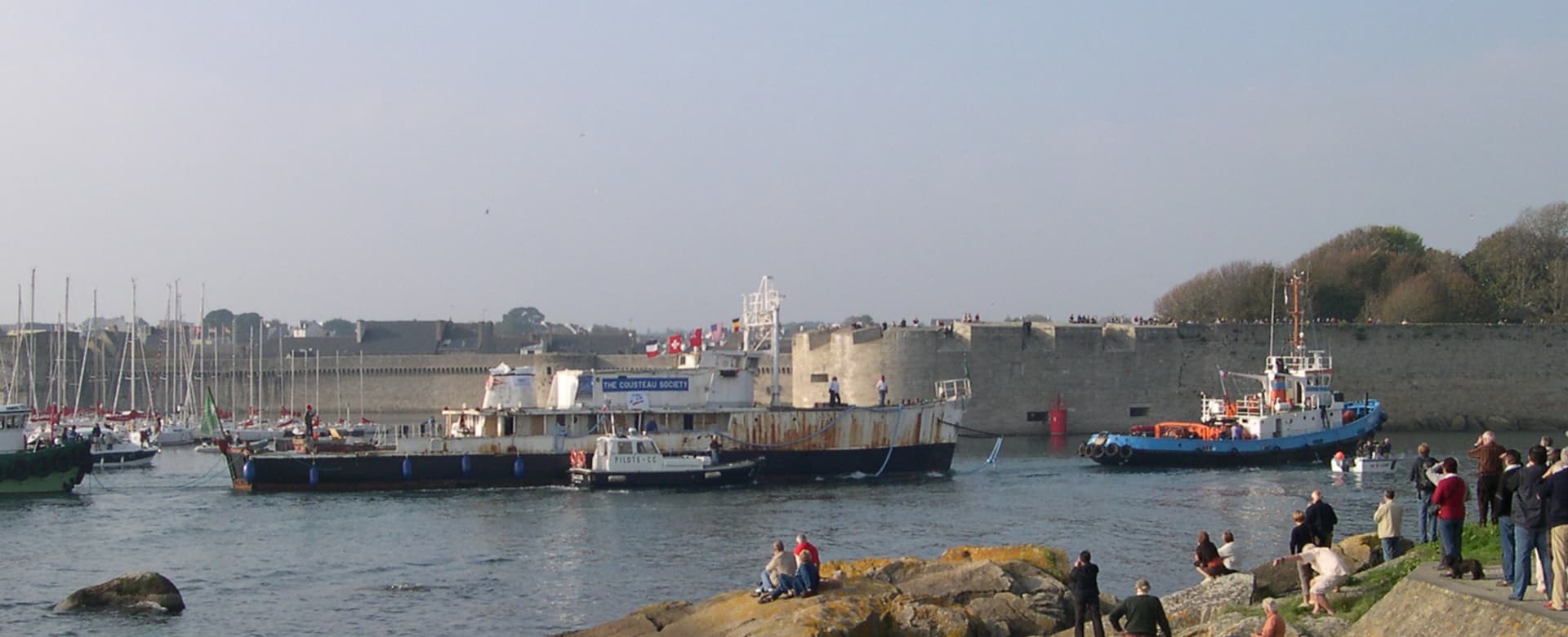The Calypso arrives at Concarneau for restoration, 2007