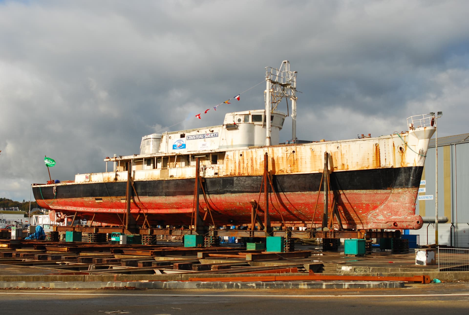 The Calypso out of the water at Concarneau