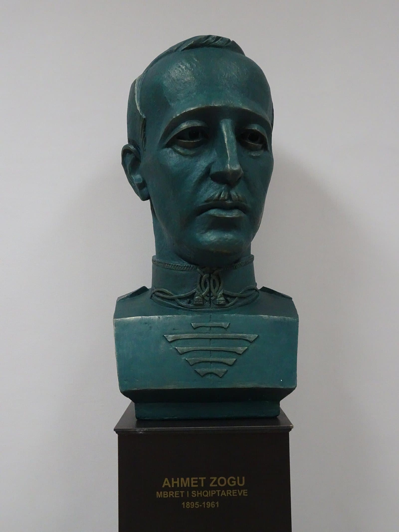 Bust of Ahmet Zogu in the National History Museum