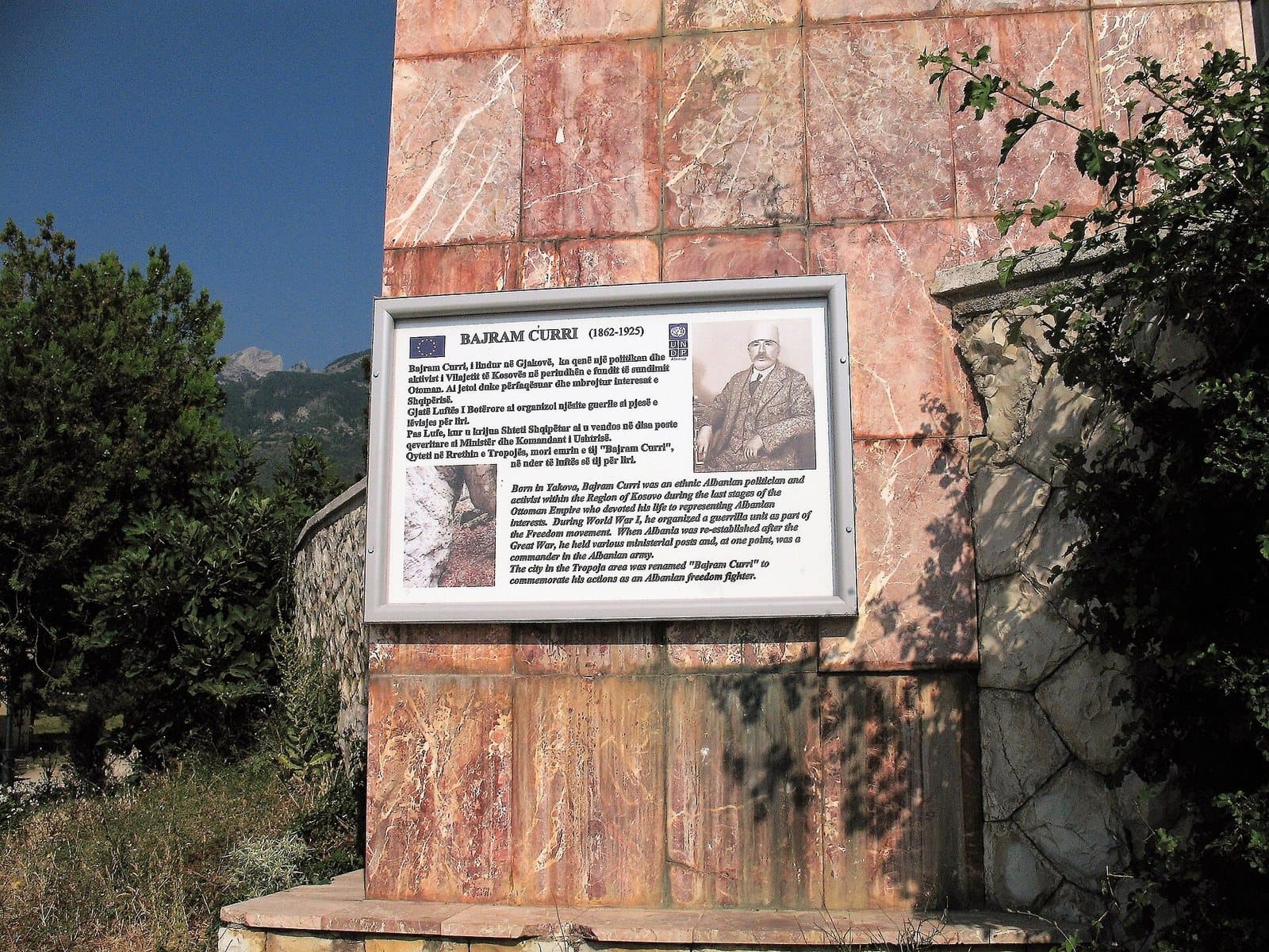 Monument to Bajram Curri