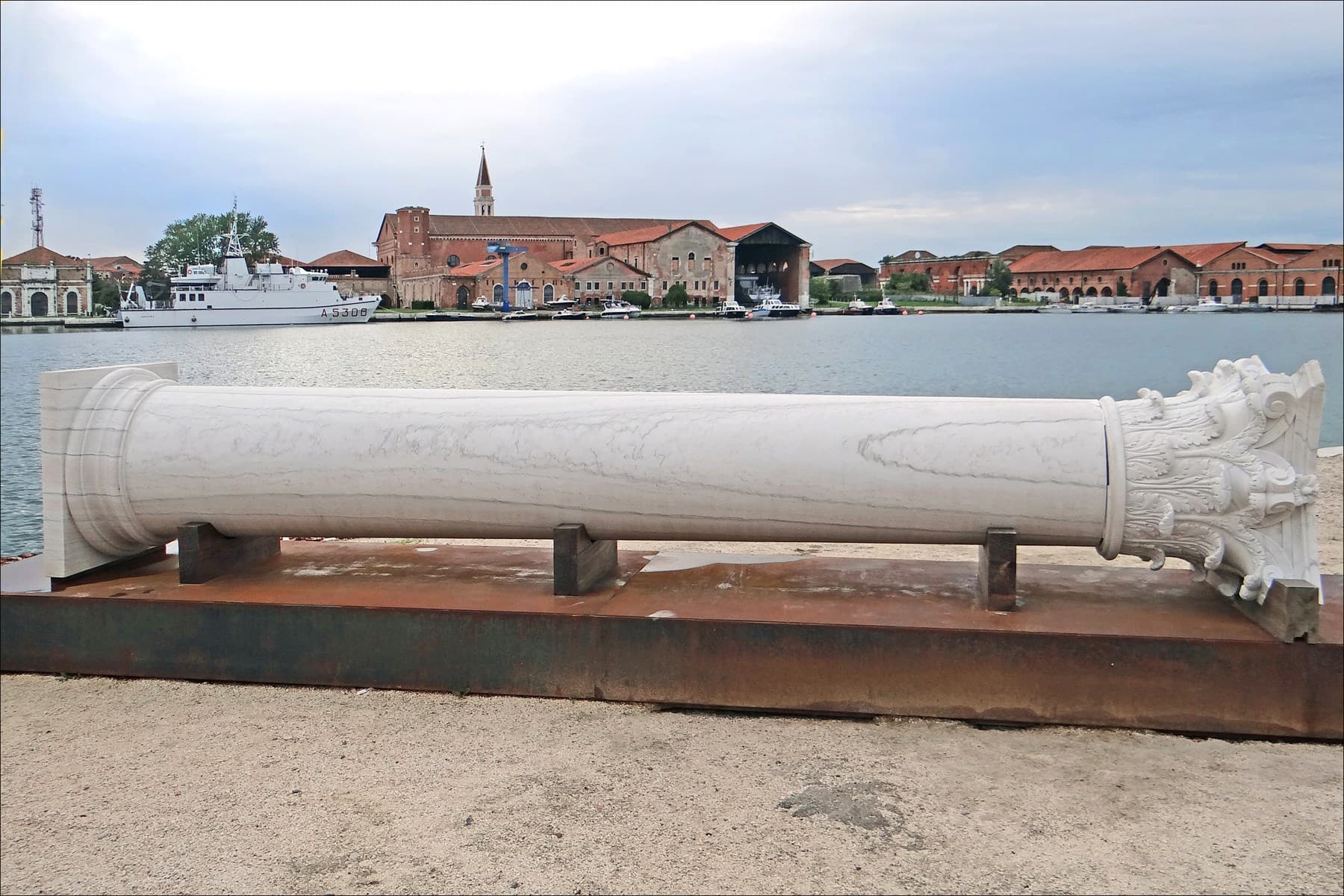 Adrian Paci - "The Column", Venice Architecture Biennale 2014