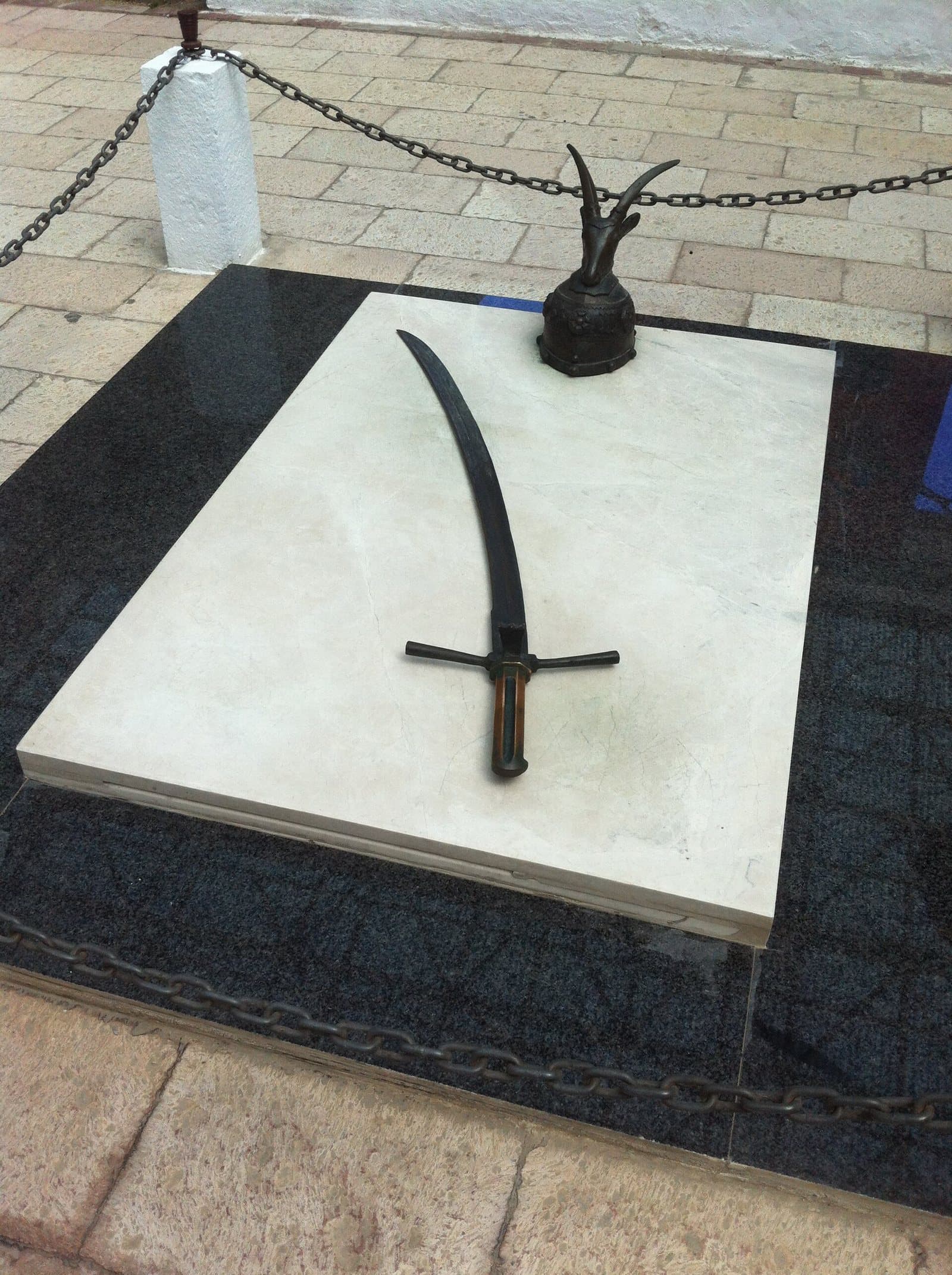 Breastplate and sword at Skanderbeg's tomb in Lezhë