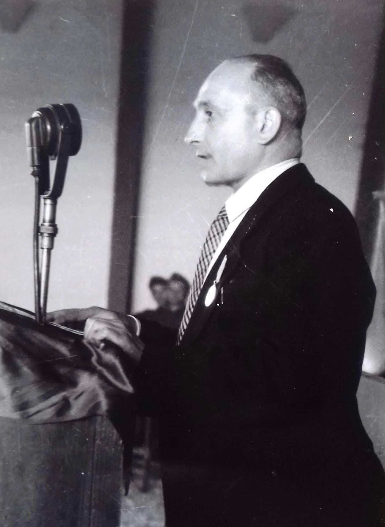 Sejfulla Malëshova speaking as minister of culture