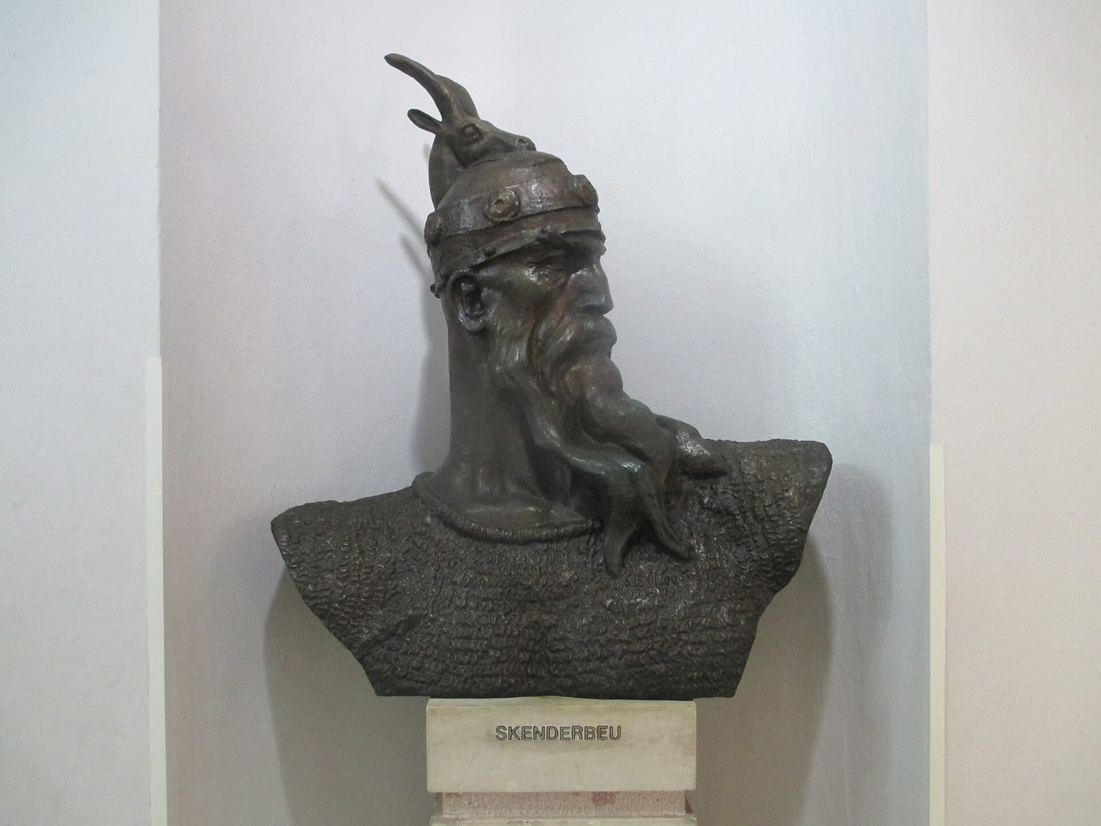 Skanderbeg statue in the museum at Kruje