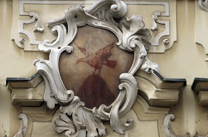 Prague's house-signs read as an alchemical map