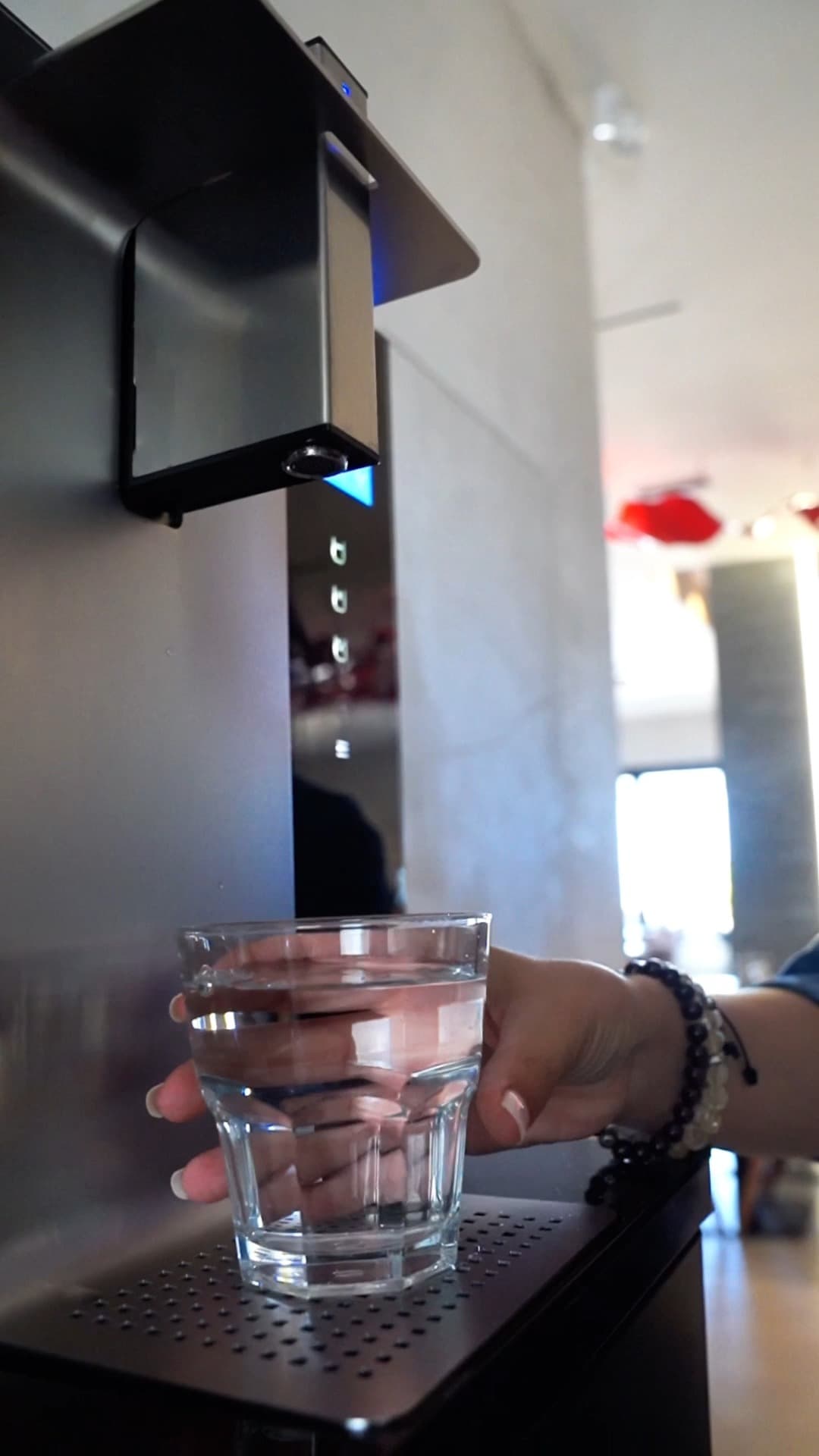 Me teknologjinë e avancuar të Aquasana, përjetoni standardin më të lartë të