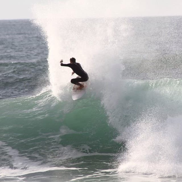 Whipping @poceansurfacademy @boardculturestore @boardculturesurf @featherfins @pyrras @…