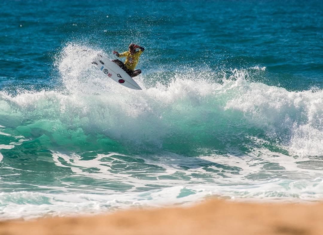 Parabéns @arran_strong! O jovem surfista da Ericeira ganhou a Renault Expression Sessio…