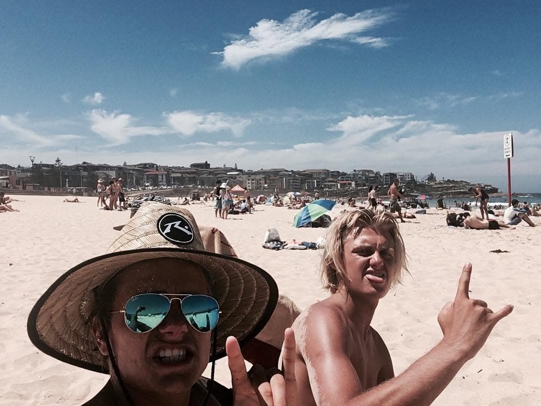 Beach for dayz with ma homie! @arran_strong
