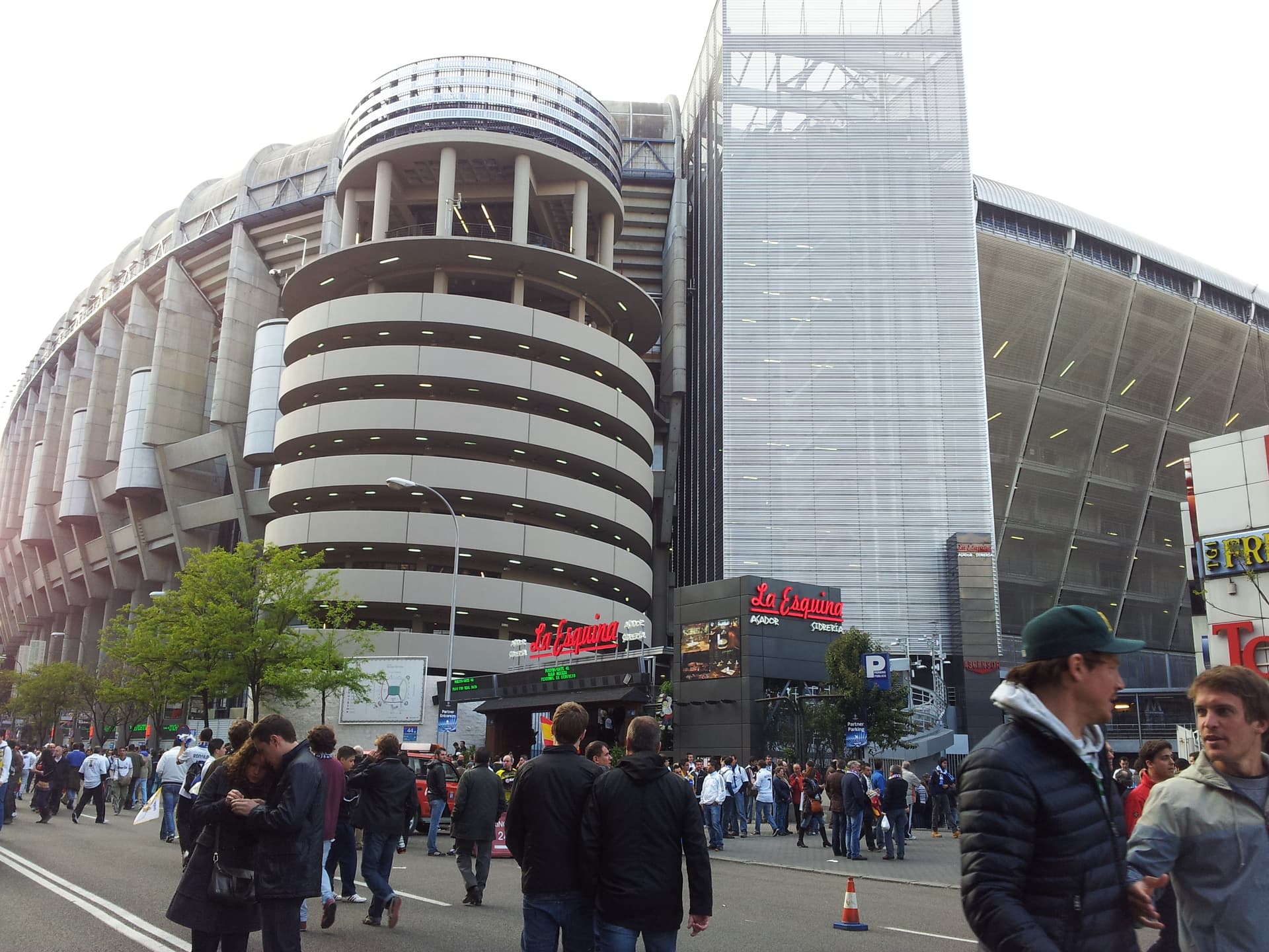 Santiago Bernabéu Stadium - Exterior 03