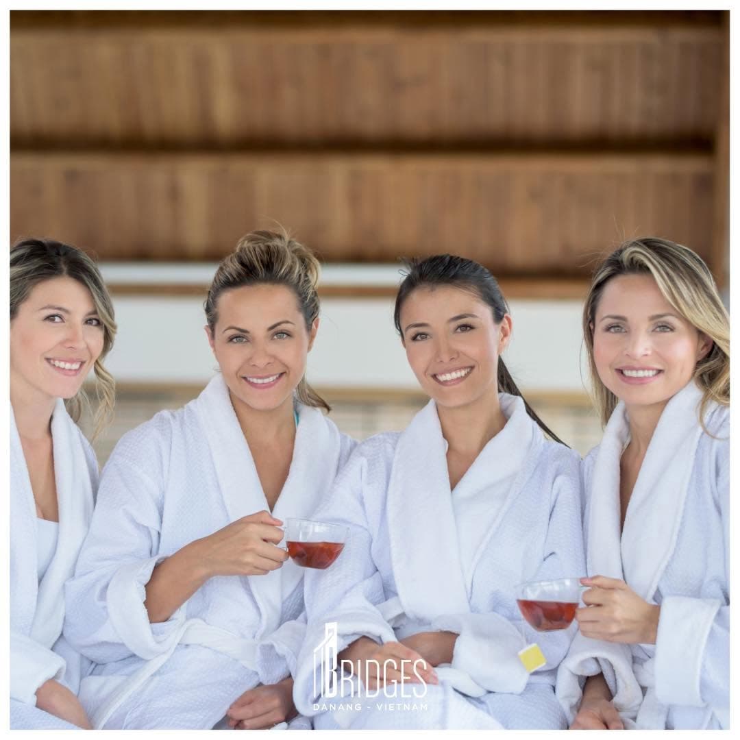 Ladies' Pop-up Spa - Meet and Enjoy with Friends! (2 of 4)