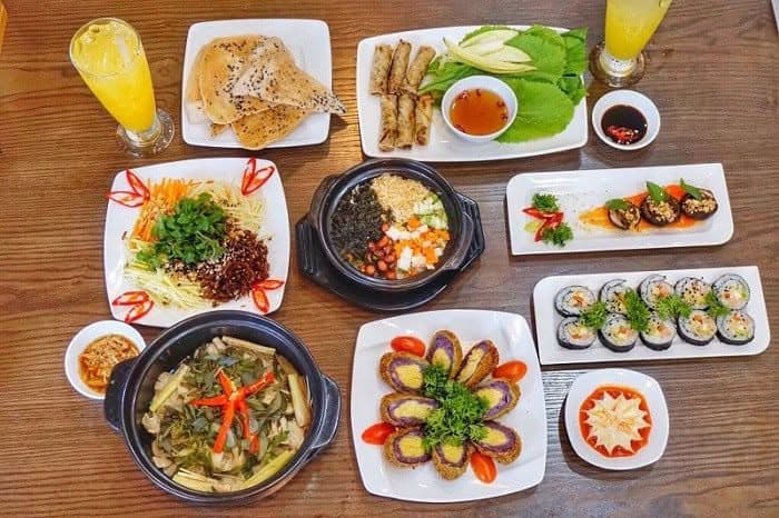 Name the 10 most delicious vegetarian restaurants in Da Nang, attracti (4 of 6)