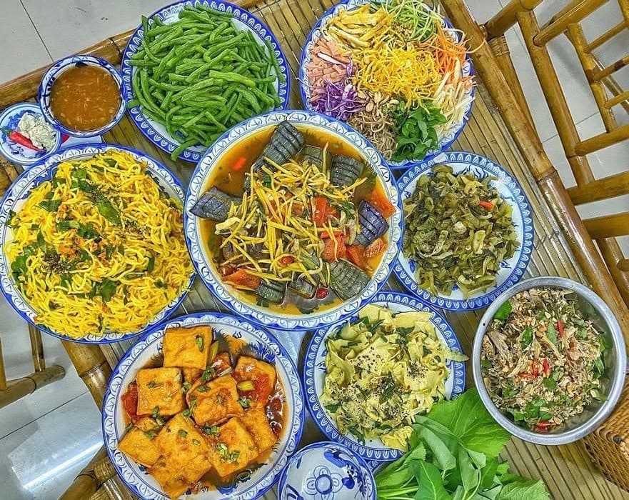 Name the 10 most delicious vegetarian restaurants in Da Nang, attracti (5 of 6)
