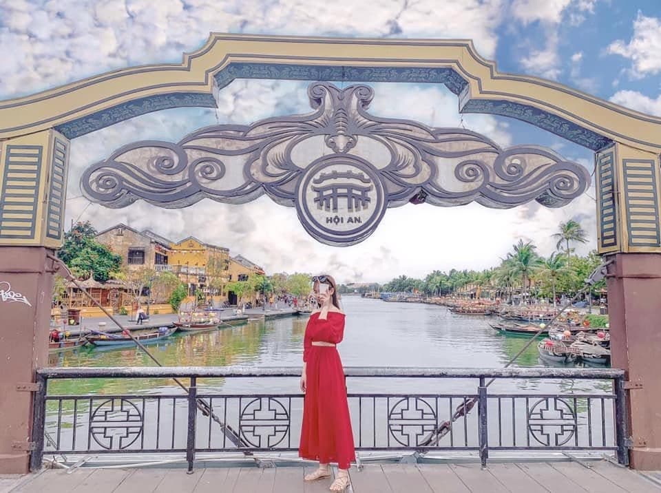 Khách nhà em có thể tham khảo lịch trình này để có một chuyến đi Đà Nẵ (1 of 4)