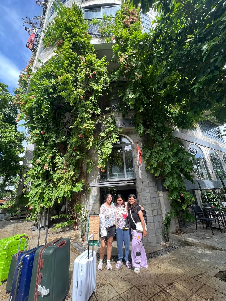 Đủ nắng, hoa sẽ nở 🌹🌹 (3 of 6)