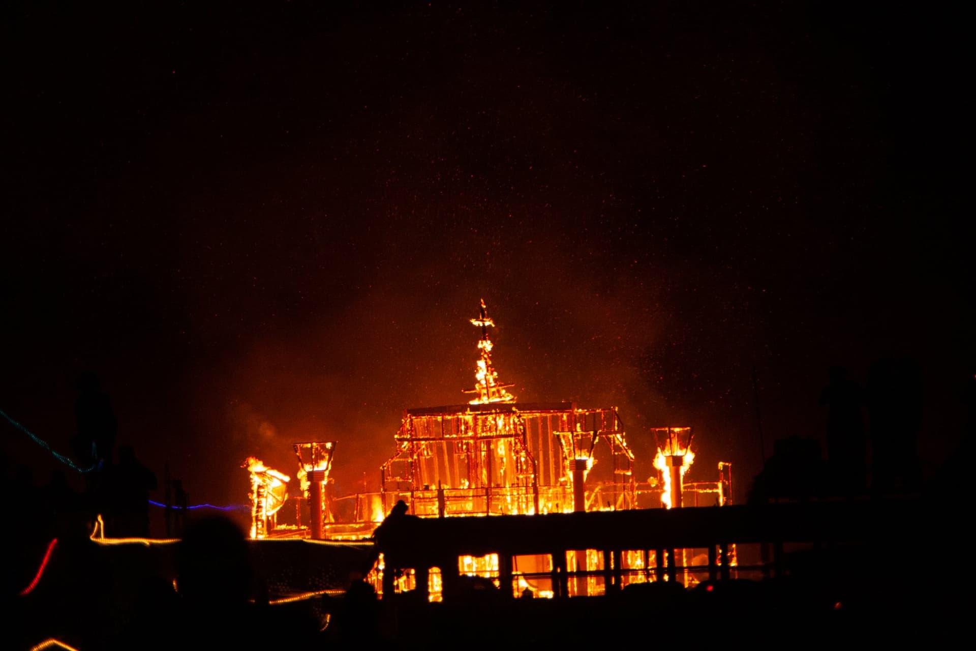 The Pavilion fire, late, 2006 · 5/60